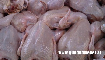 Türkiyədə toyuq əti bahalaşdı, ixracı yasaqlandı - Azərbaycanda vəziyyət necədir?