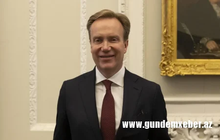 Davosun Forumunun prezidenti Epşteynlə əlaqələr səbəbindən İSTEFA VERDİ