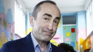 Köçəryan Qarabağ ermənilərinə ALƏT KİMİ BAXIR... - Aram Sərkisyandan İFŞA