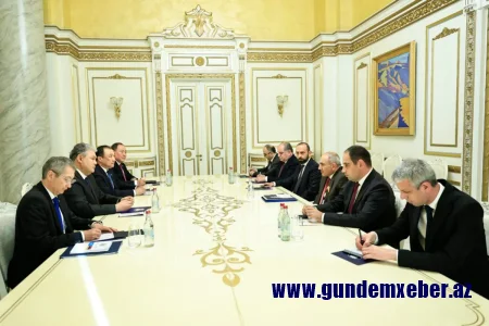 Ermənistan və Qazaxıstan XİN rəhbərləri regionda kommunikasiyaların açılmasını müzakirə ediblər