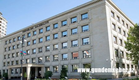 Sahibkarlardan rüşvət almaqda ittiham olunan vəzifəli şəxslər həbs edilib